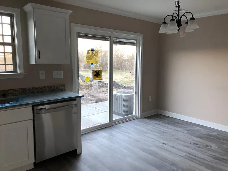 66 Bellvue Dr — Photo 13