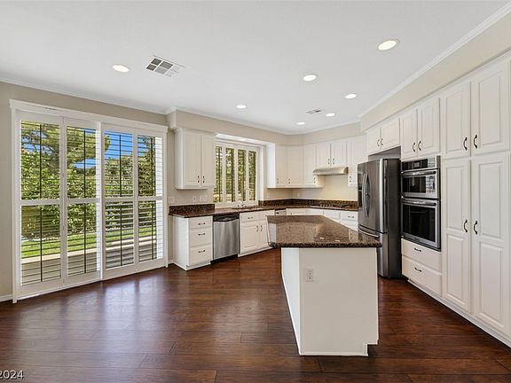 2nd image of 1328 Palantine Hill Dr