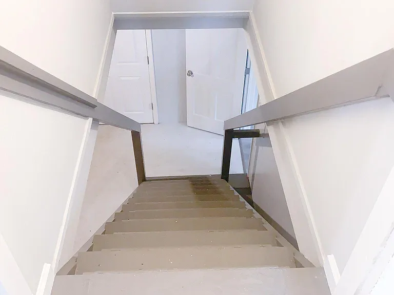 108 Tenney Ct — Photo 25