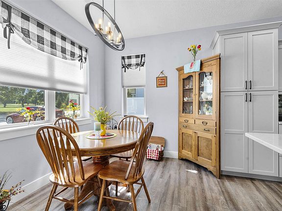 3rd image of 2100 Ansborough Ave