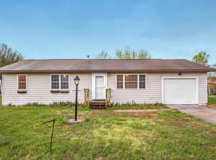 611 W County St, Monett, MO 65708