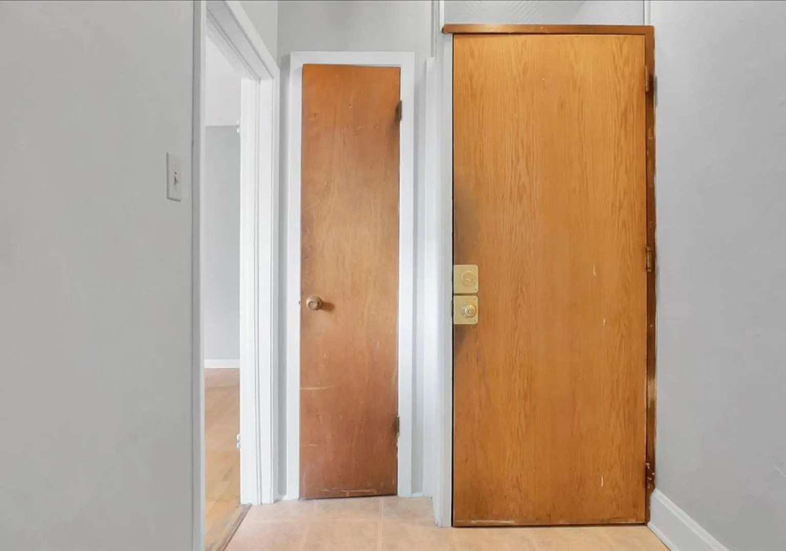 424 Smith — Photo 3