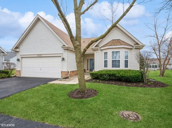 21055 W Aspen Ln, Plainfield, IL 60544
