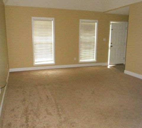 3rd image of 135 Aubry Ct