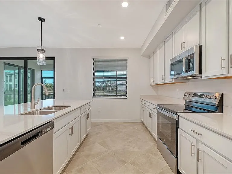 5624 Summit Pointe Cir #104 — Photo 12