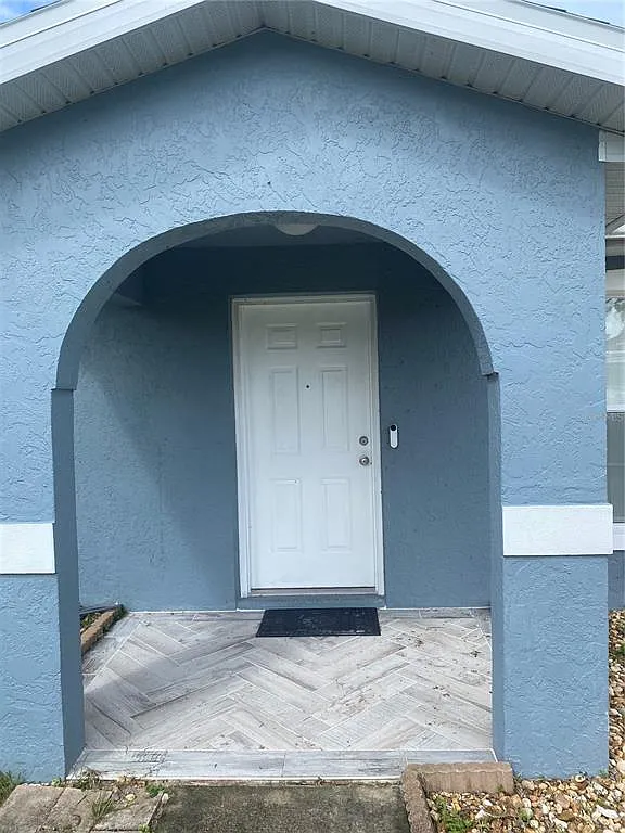 3 bed, 2.0 bath, 1038 sqft, $1,600 — Photo 4