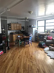 Rented by R New York