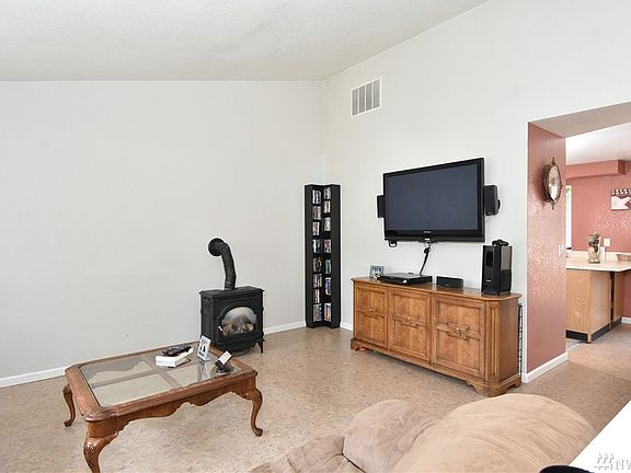 5th image of 1518 128th Dr NE #2C