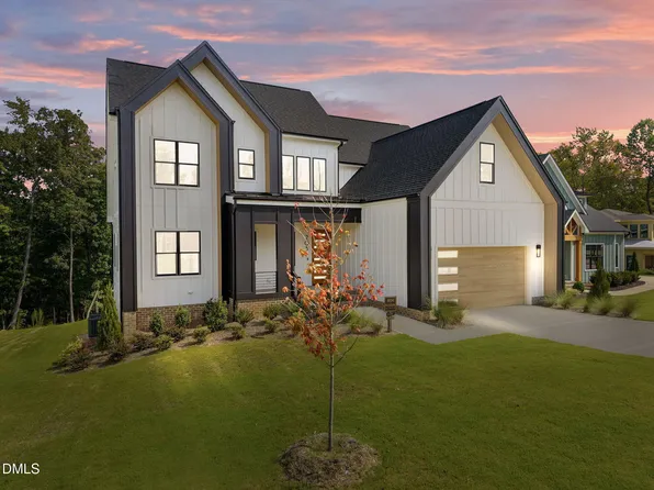 205 Red Cardinal Ct, Youngsville, NC 27596