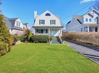 10 Roosevelt Ave, Old Greenwich, CT 06870