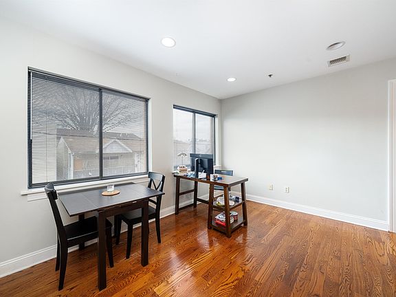 5th image of 136 41st St Unit 202