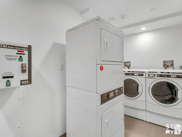735 Greene Ave #4A — Photo 13