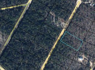 Lilac Ct, Marianna, FL 32448