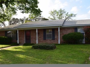 6401 Wiethorn Dr, Waco, TX 76710