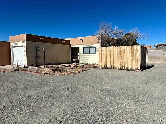 5th image of 571 Star Villa Cir SE