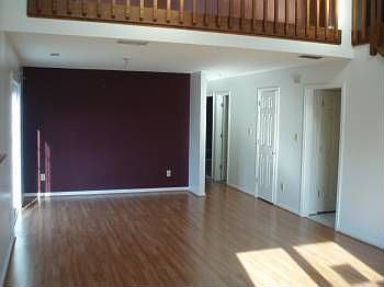 4th image of 1720 Creekstone Ct