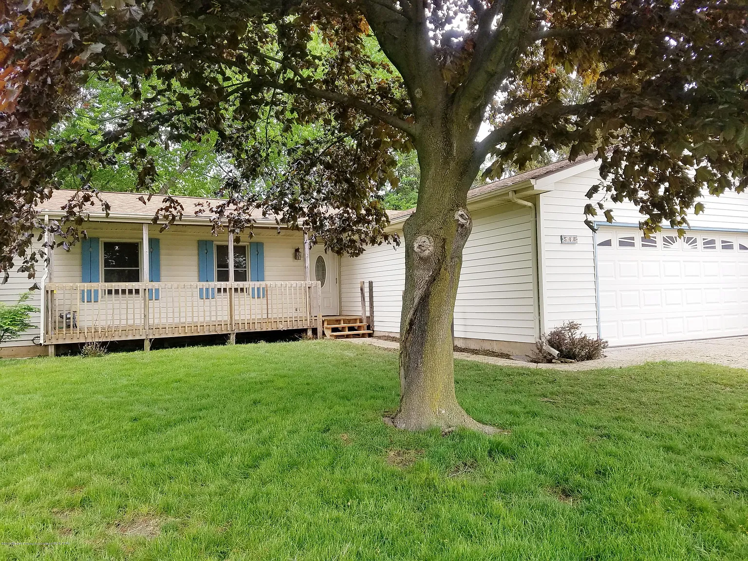 518 Dutch Hill Dr photo 1