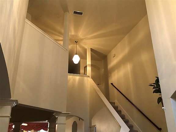 2nd image of 9523 Moorcroft Ct