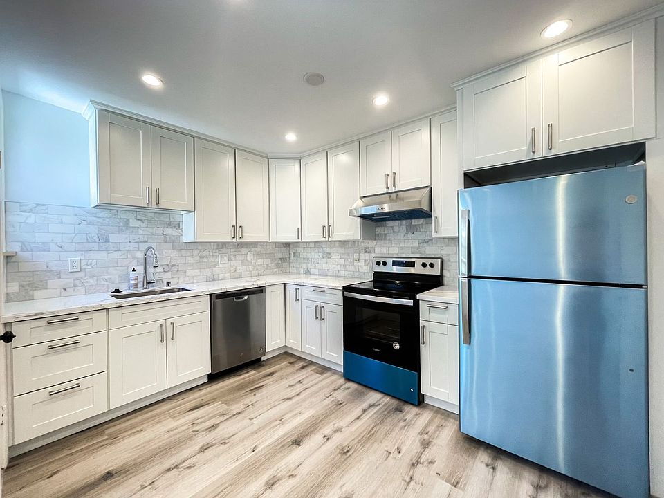 1st image of 1571 Revere Ave APT 2
