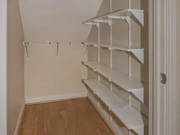 214 Stetson St — Photo 14