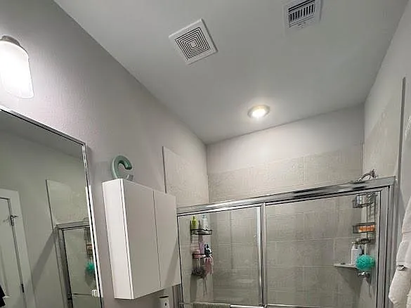 1282 N Post Oak Rd #A — Photo 16