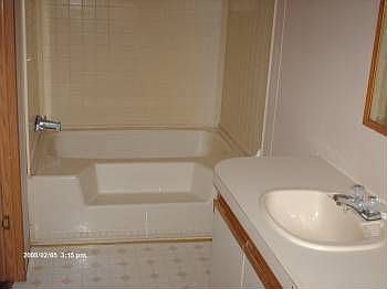 3rd image of 523 54th Ave N Trlr 1B