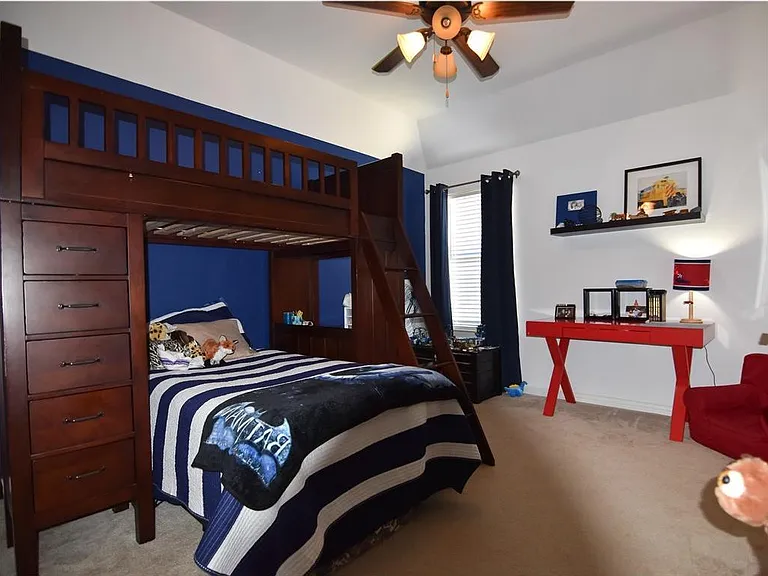 1708 Estacado Dr — Photo 7