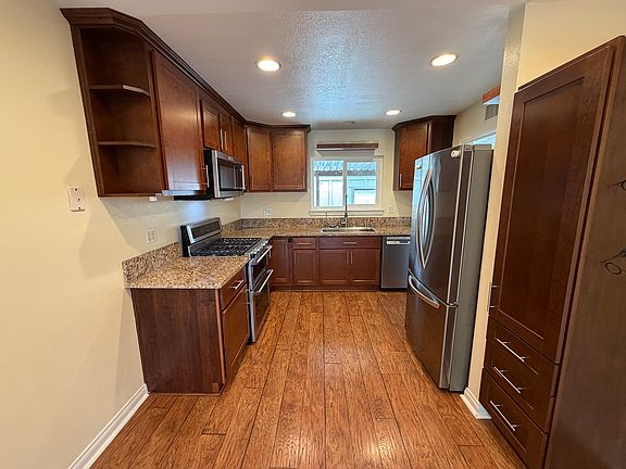 4th image of 5063 Argyle Dr
