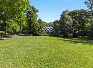 712 Croton Lake Rd, Bedford Corners, NY 10549