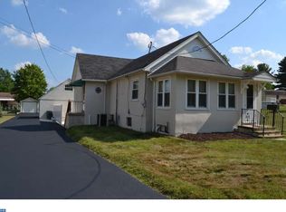 518 Grosstown Rd, Stowe, PA 19464