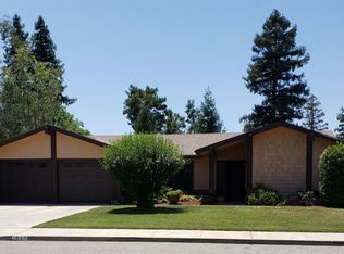 1837 S Hillcrest Dr, Visalia, CA 93292