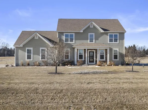 1083 Cheyenne COURT, Hubertus, WI 53033