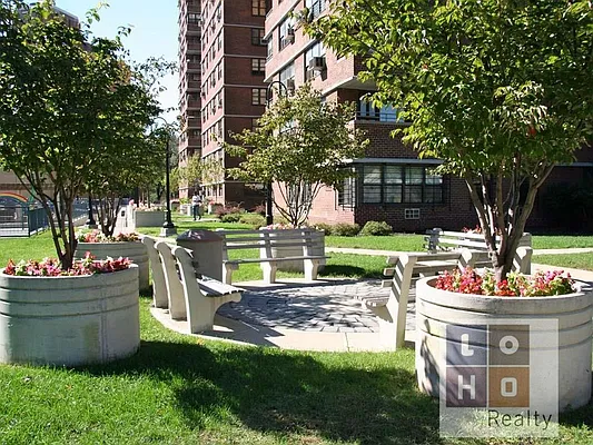 Rented by LoHo Realty | media 17