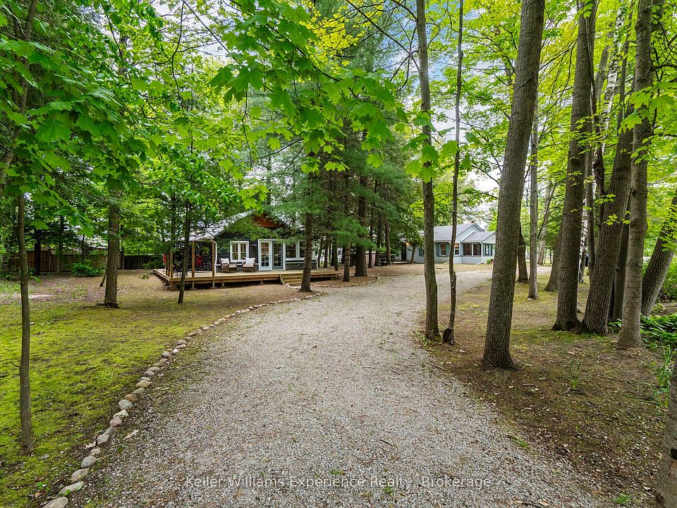 1st image of 14 Thunder Bay Ln