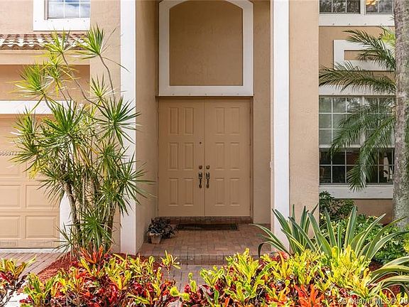 4th image of 16402 Diamond Head Dr