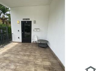 920 SW 9th St #A, Miami, FL 33130