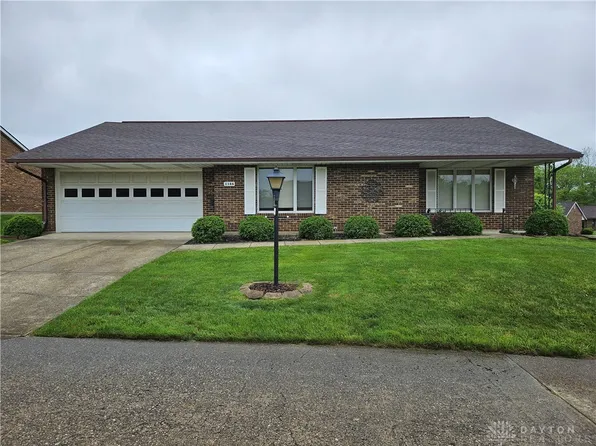 1146 Lindsey Rd, Springfield, OH 45503