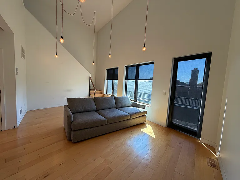15 Allen St #302 — Photo 5