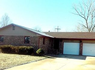 3205 Garden Grove Pkwy, Hutchinson, KS 67502