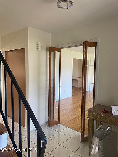 3rd image of 10 Devonshire Drive