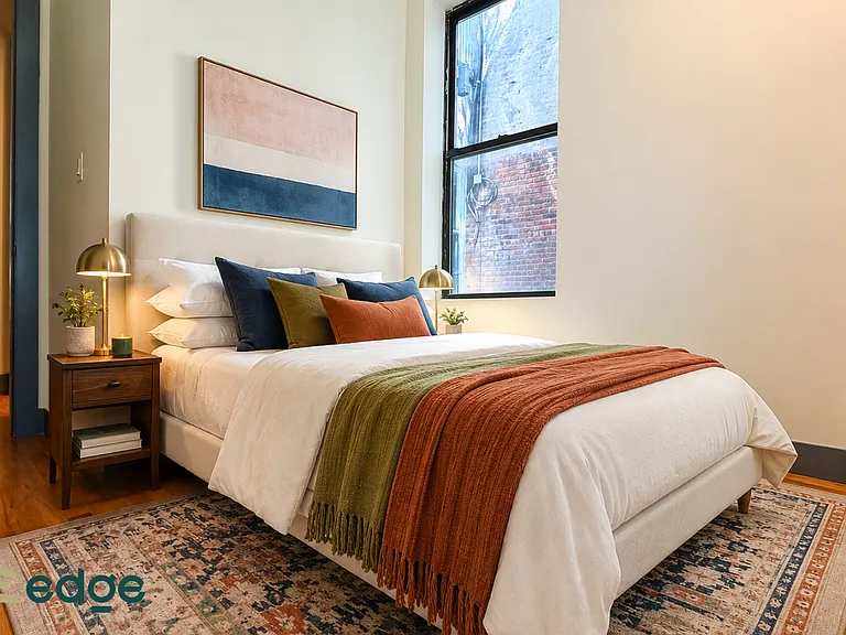 654 Park Pl #2LR — Photo 4
