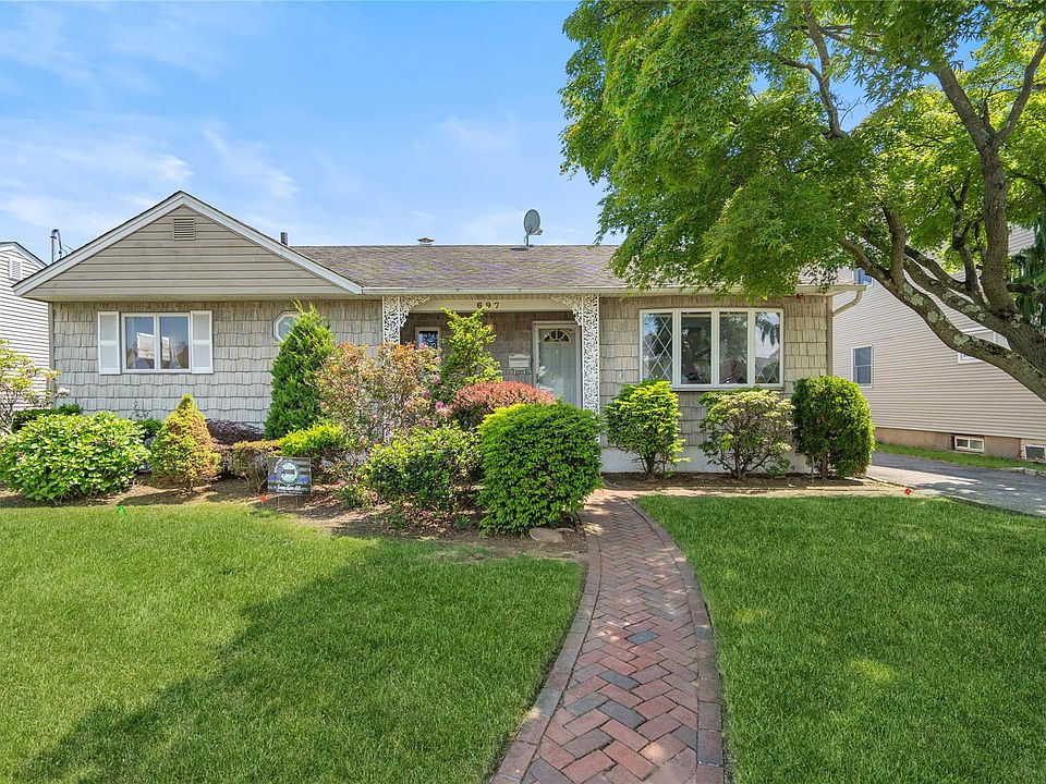 1st image of 697 Byron Avenue