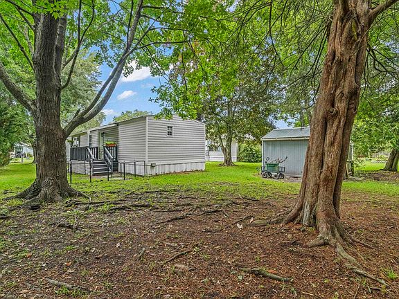4th image of 167 Crooked Island Circle