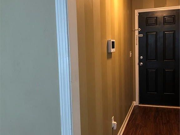 3rd image of 32 Lee Road 2112