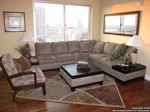 4th image of 215 N Center #1707