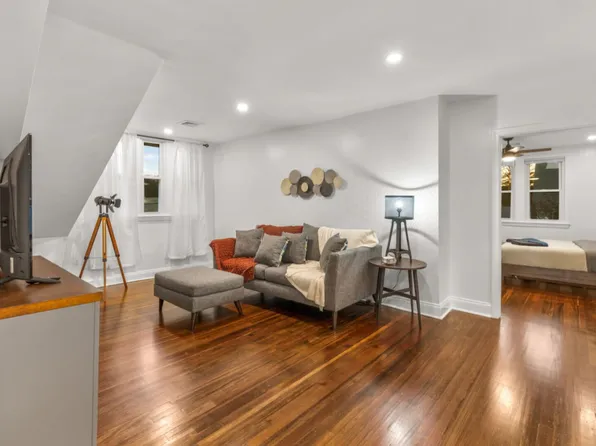 (undisclosed Address), Terryville, CT 06786