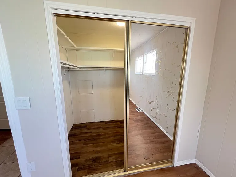 6060 Yellowstone Ave — Photo 16