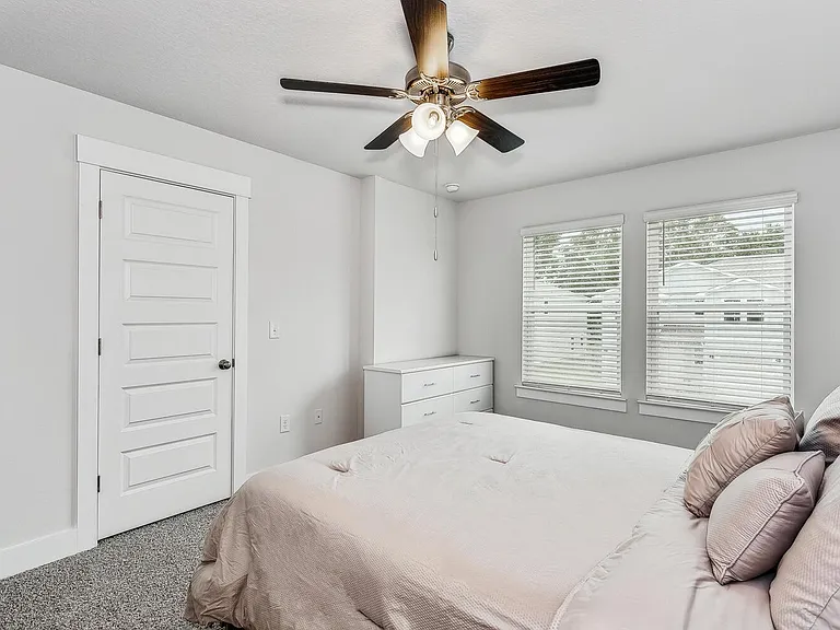1518 Iroquois Ct — Photo 14