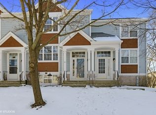 1633 Apple Tree Ln, West Chicago, IL 60185