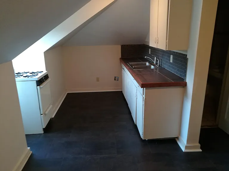 432 May Ave #B — Photo 6